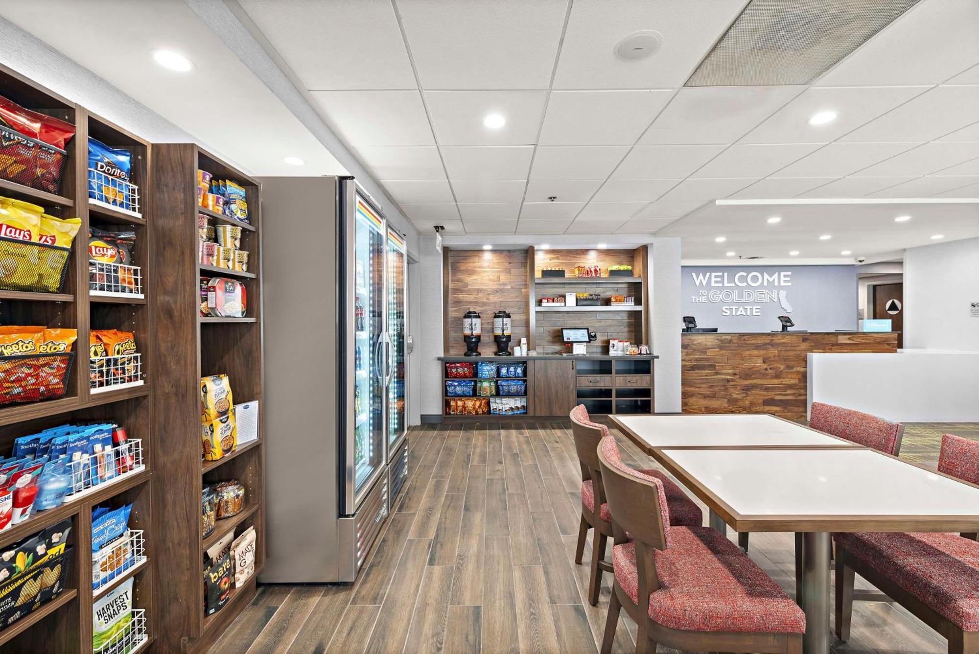 Hampton Inn Los Angeles Airport Lennox Ngoại thất bức ảnh